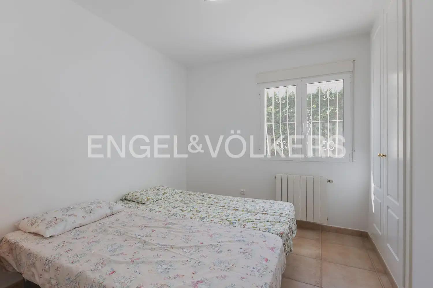 7 slaapkamer Villa te koop in Pedreguer met zwembad garage - € 940.000 (Ref: 10175999)