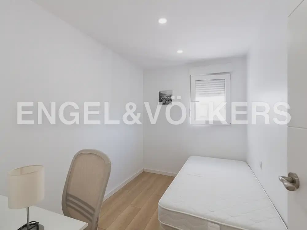 2 bedroom Flat for rent in Valencia city - € 1,500 (Ref: 10179295)
