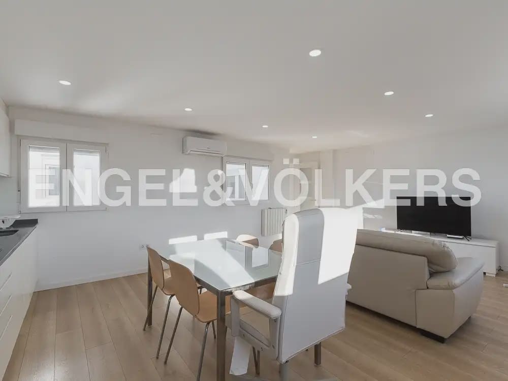 2 bedroom Flat for rent in Valencia city - € 1,500 (Ref: 10179295)