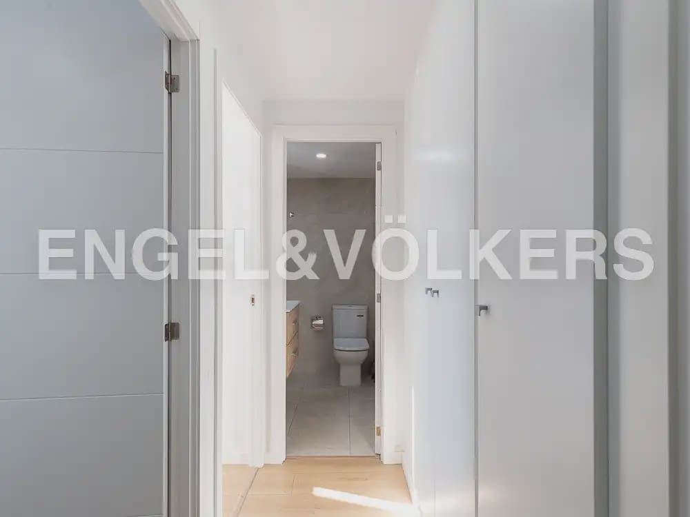 2 bedroom Flat for rent in Valencia city - € 1,500 (Ref: 10179295)