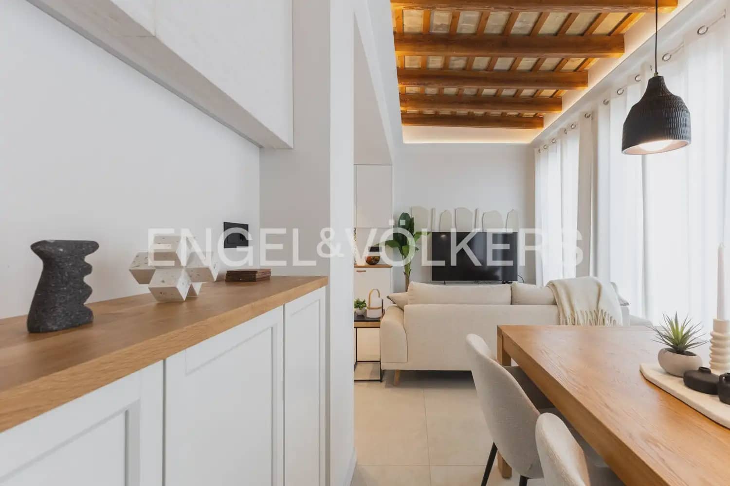 2 Zimmer Wohnung zu vermieten in Valencia Stadt - 2.500 € (Ref: 10179296)