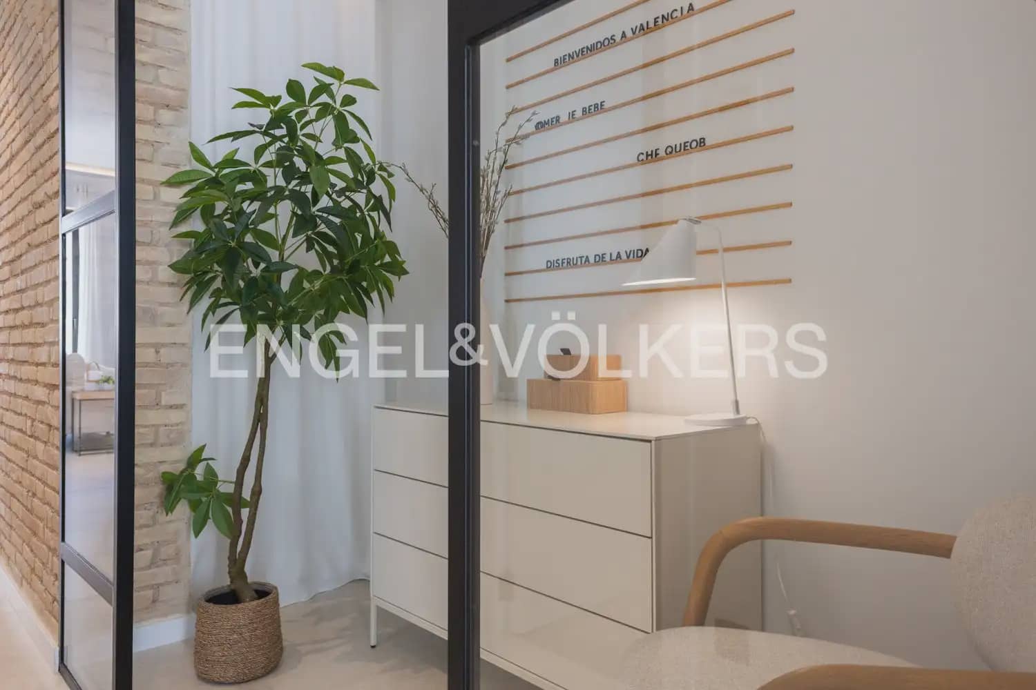2 Zimmer Wohnung zu vermieten in Valencia Stadt - 2.500 € (Ref: 10179296)
