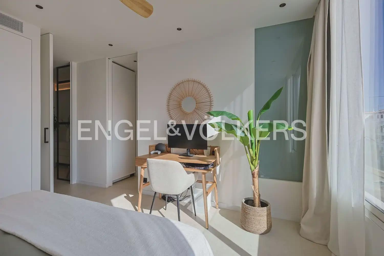 2 Zimmer Wohnung zu vermieten in Valencia Stadt - 2.500 € (Ref: 10179296)