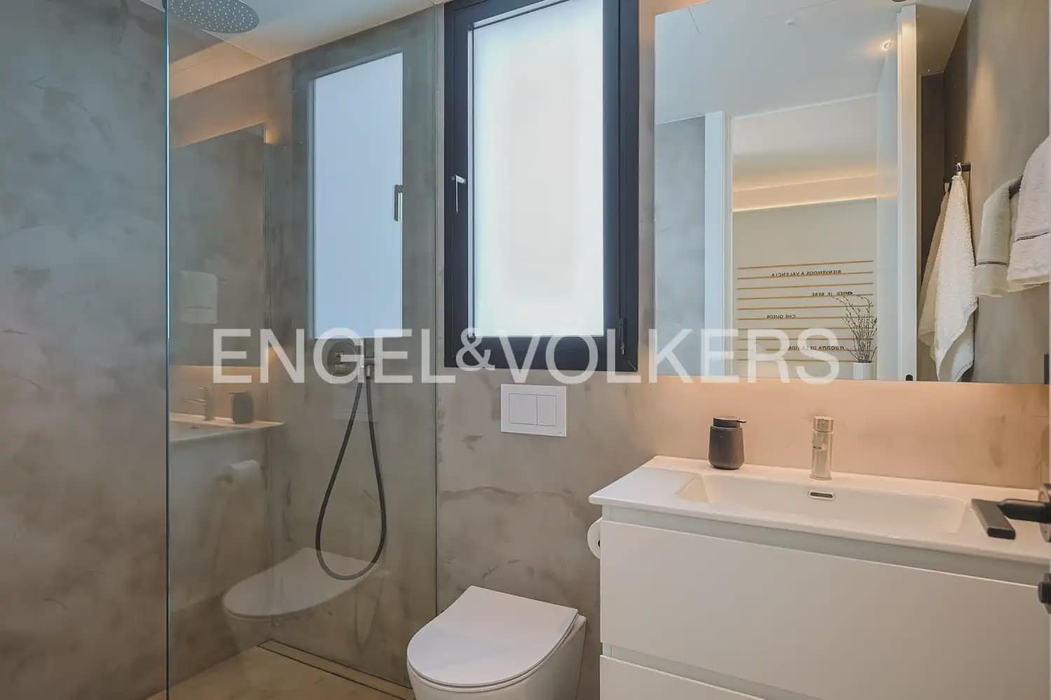 2 Zimmer Wohnung zu vermieten in Valencia Stadt - 2.500 € (Ref: 10179296)