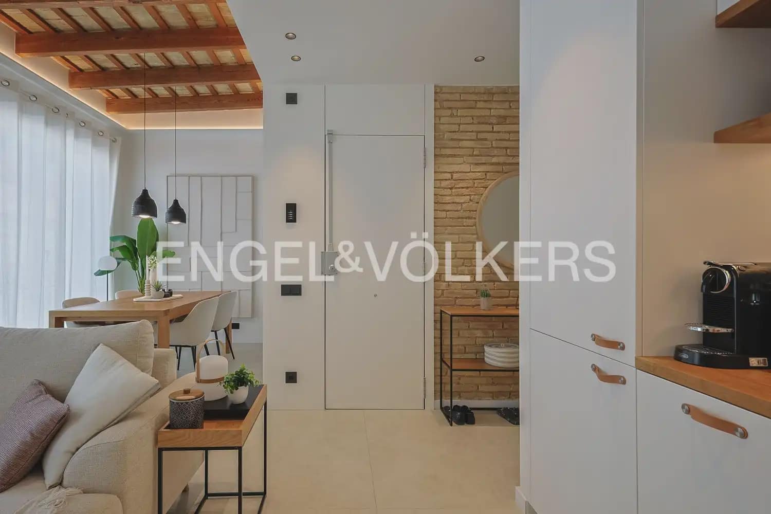 2 Zimmer Wohnung zu vermieten in Valencia Stadt - 2.500 € (Ref: 10179296)