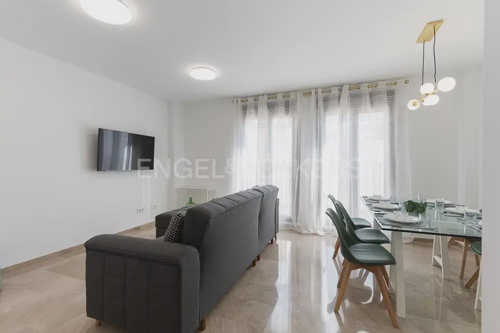 Casa de 4 habitaciones en Quart de Poblet en alquiler con garaje - 1.980 € (Ref: 10179298)