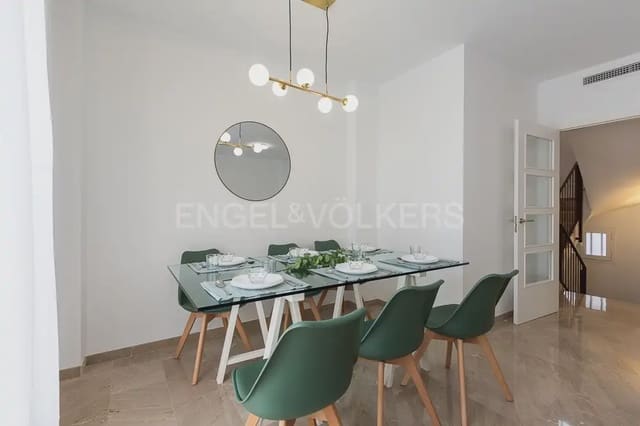 4 slaapkamer Huis te huur in Quart de Poblet met garage - € 1.980 (Ref: 10179298)