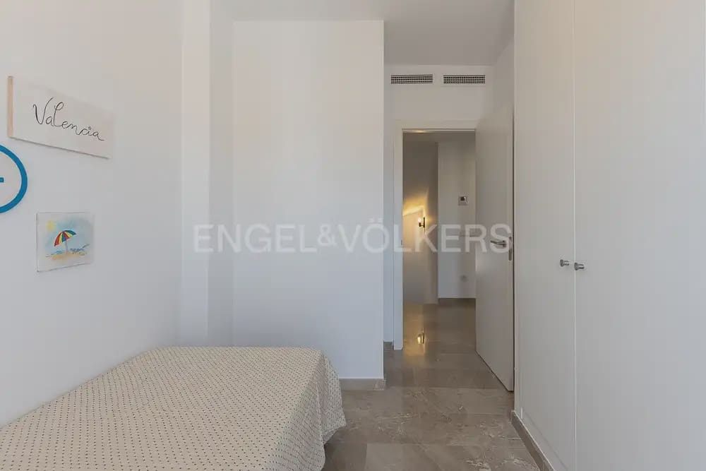 Casa de 4 habitaciones en Quart de Poblet en alquiler con garaje - 1.980 € (Ref: 10179298)
