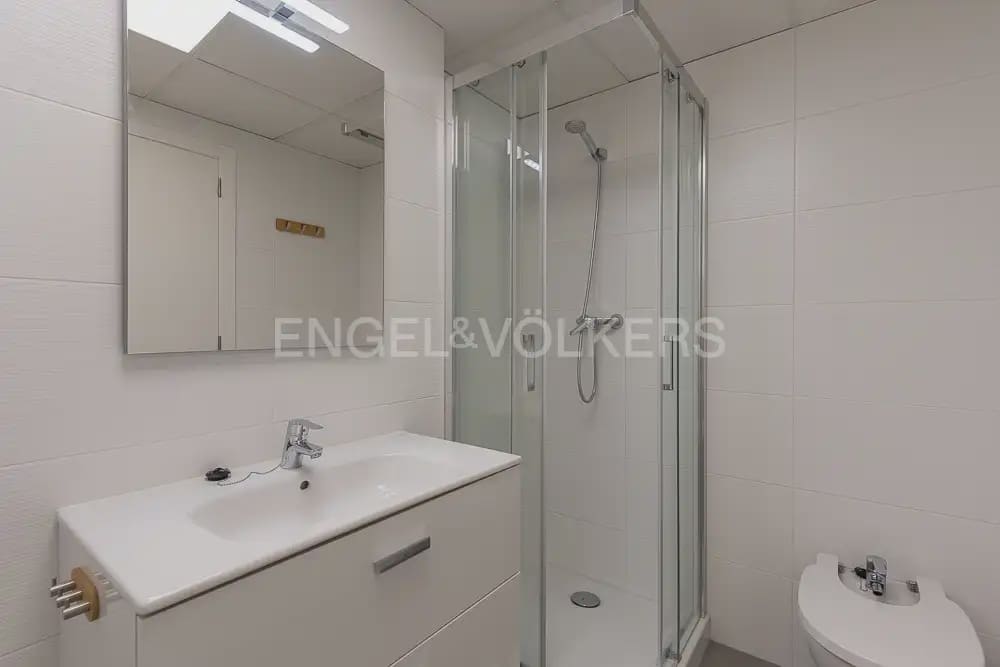Casa de 4 habitaciones en Quart de Poblet en alquiler con garaje - 1.980 € (Ref: 10179298)