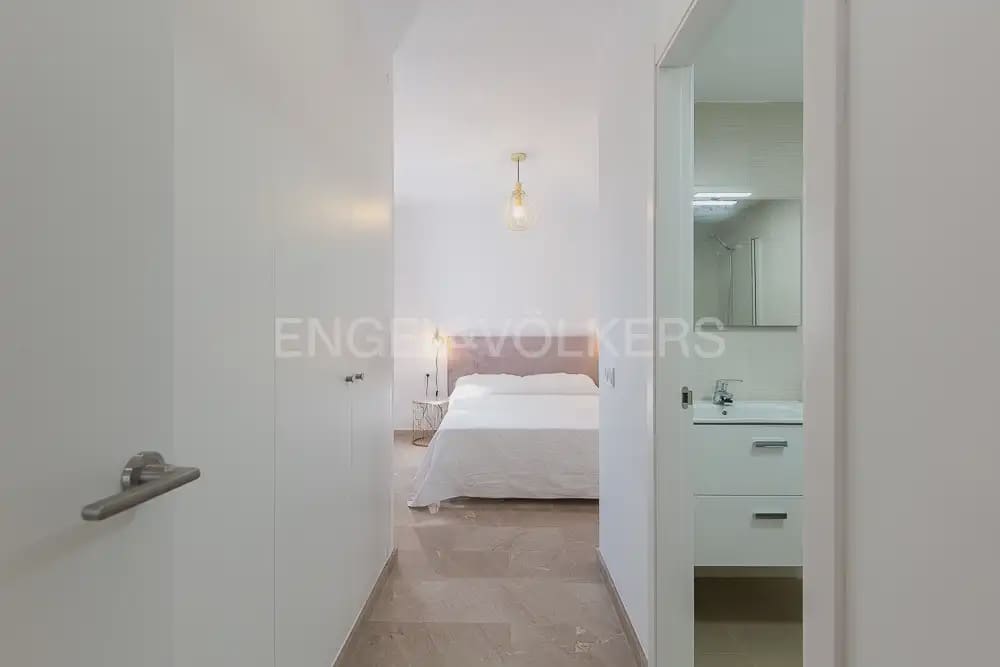 Casa de 4 habitaciones en Quart de Poblet en alquiler con garaje - 1.980 € (Ref: 10179298)