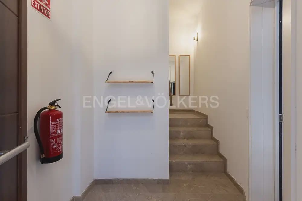 Casa de 4 habitaciones en Quart de Poblet en alquiler con garaje - 1.980 € (Ref: 10179298)