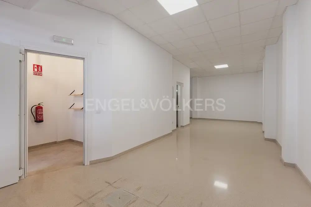 Casa de 4 habitaciones en Quart de Poblet en alquiler con garaje - 1.980 € (Ref: 10179298)