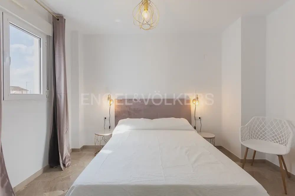 Casa de 4 habitaciones en Quart de Poblet en alquiler con garaje - 1.980 € (Ref: 10179298)