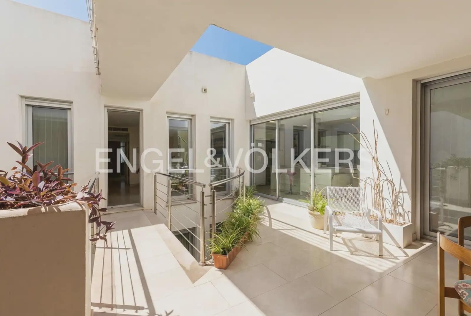 Casa de 7 habitaciones en Castelló de la Plana en venta con garaje - 1.770.000 € (Ref: 10179466)