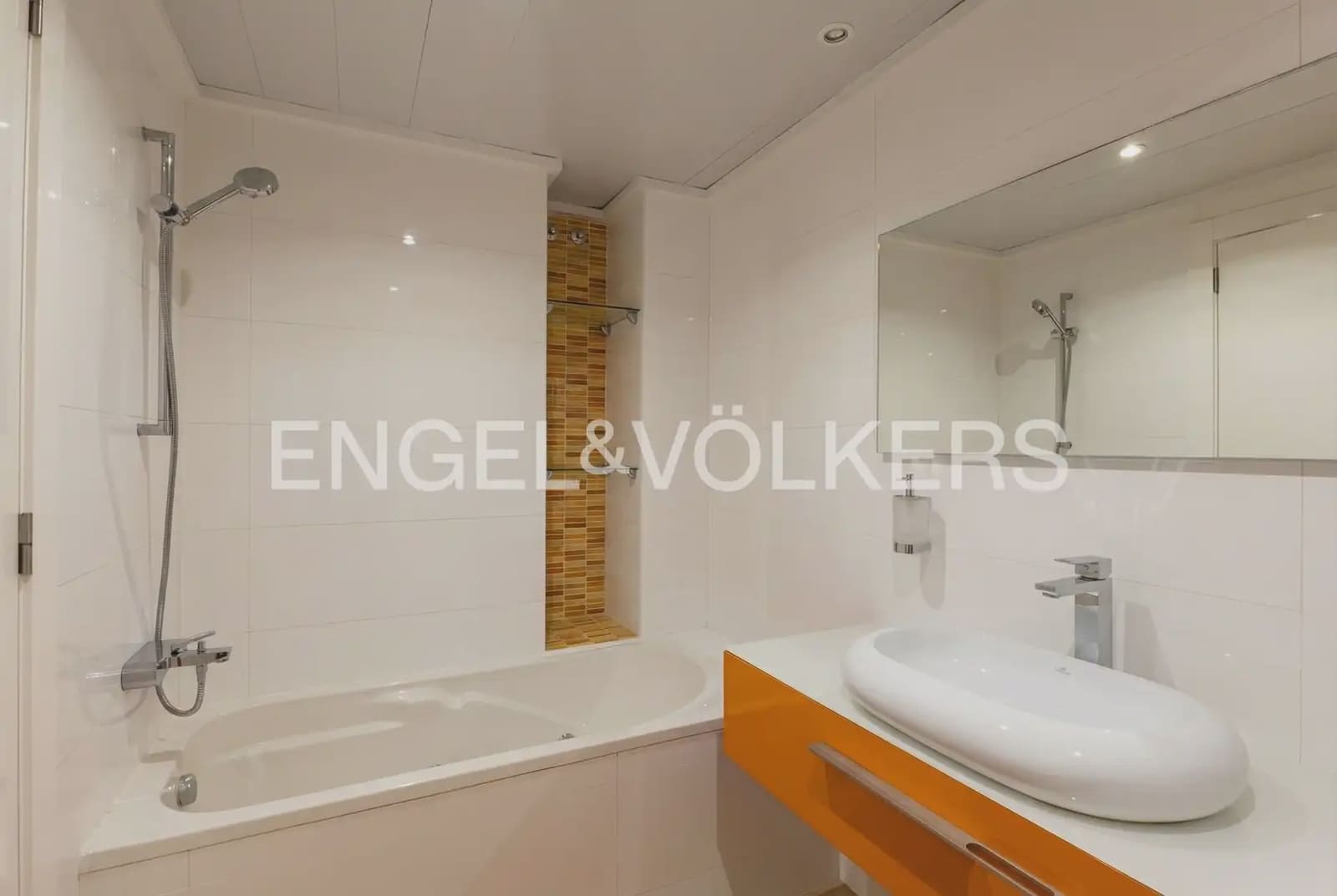 Casa de 7 habitaciones en Castelló de la Plana en venta con garaje - 1.770.000 € (Ref: 10179466)