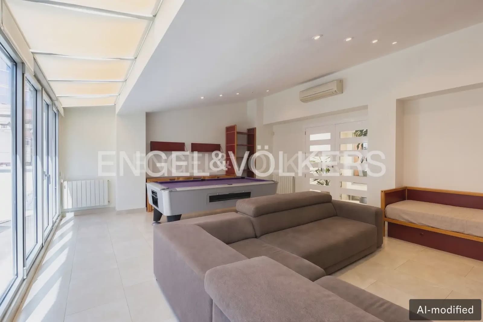 Casa de 7 habitaciones en Castelló de la Plana en venta con garaje - 1.770.000 € (Ref: 10179466)