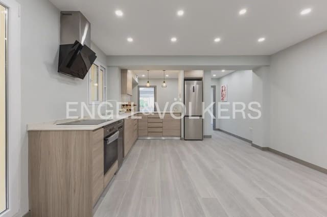 3 Zimmer Wohnung zu verkaufen in Benicalap, València Stadt - 379.000 € (Ref: 10180846)