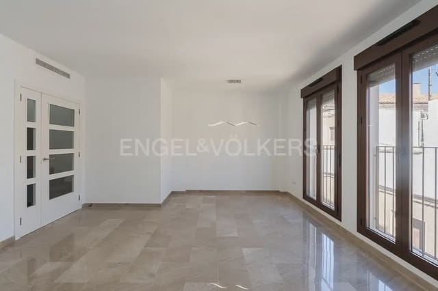 4 soverom Hus til leie i Quart de Poblet med garasje - € 1 980 (Ref: 10180850)