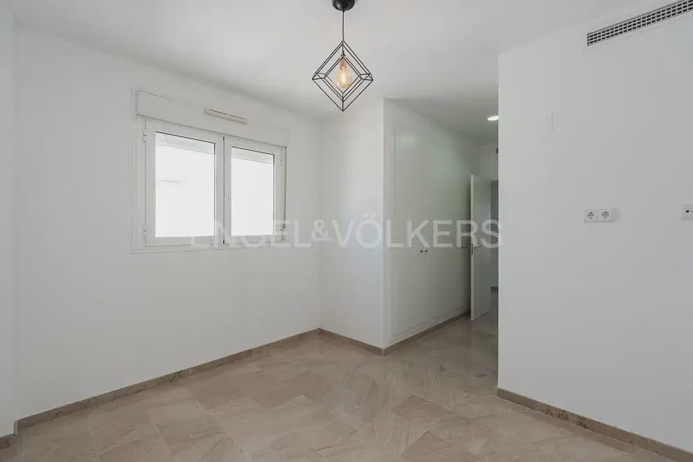 4 sypialnia Dom do wynajęcia w Quart de Poblet z garażem - 1 980 € (Ref: 10180850)