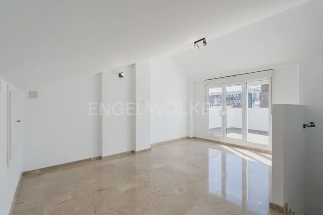 4 soverom Hus til leie i Quart de Poblet med garasje - € 1 980 (Ref: 10180850)