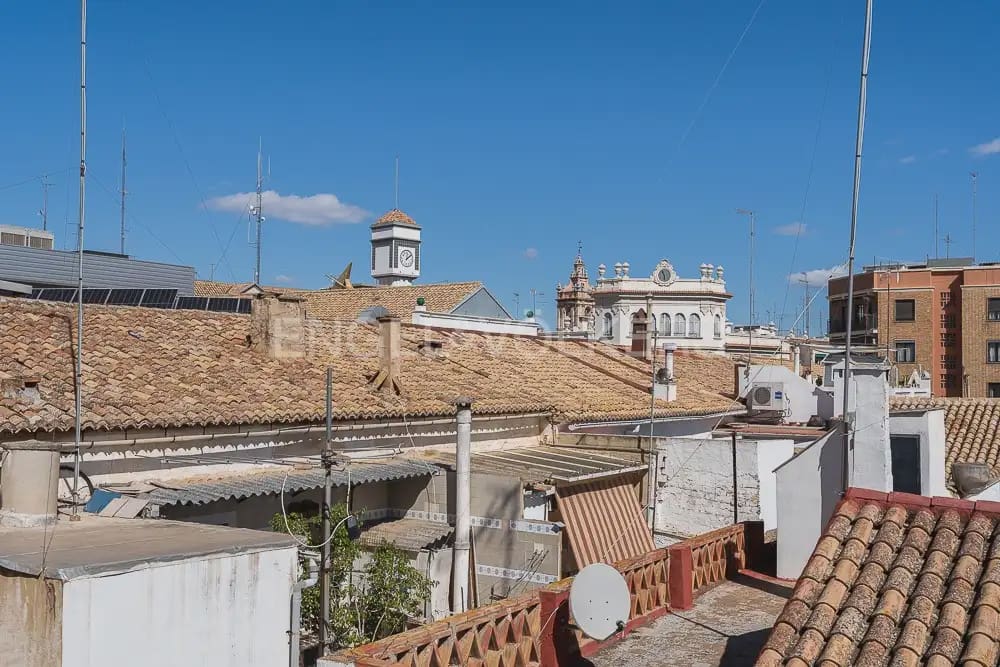4 quarto Casa em Banda para arrendar em Quart de Poblet com garagem - 1 980 € (Ref: 10180850)