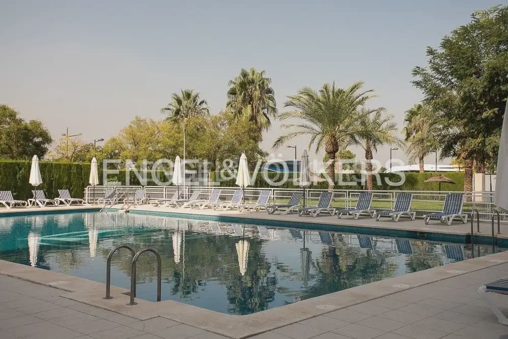 3 bedroom Flat for sale in Valencia city with pool garage - € 650,000 (Ref: 10181025)