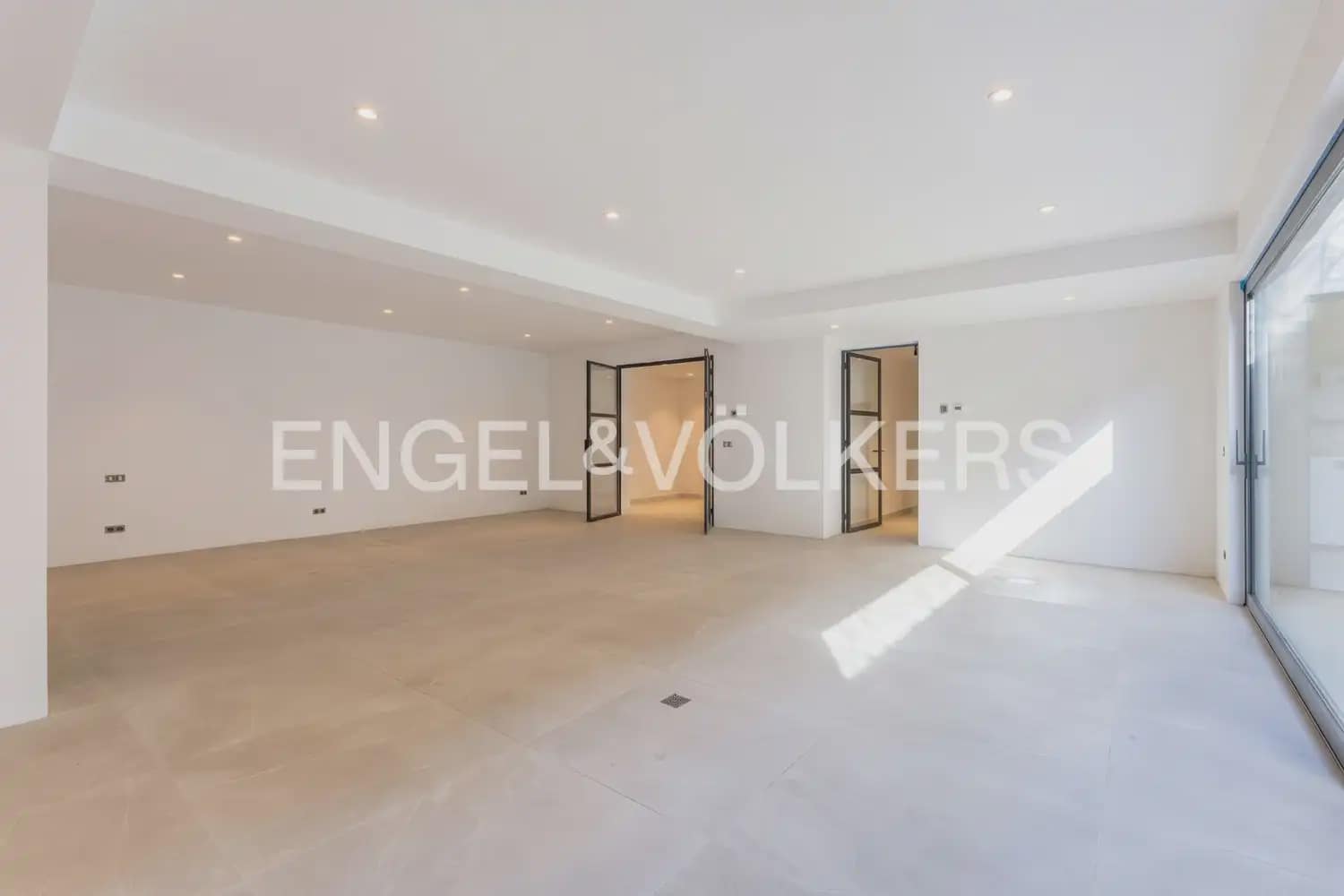 4 sovrum Villa till salu i Javea / Xabia med pool garage - 1 749 000 € (Ref: 10182053)