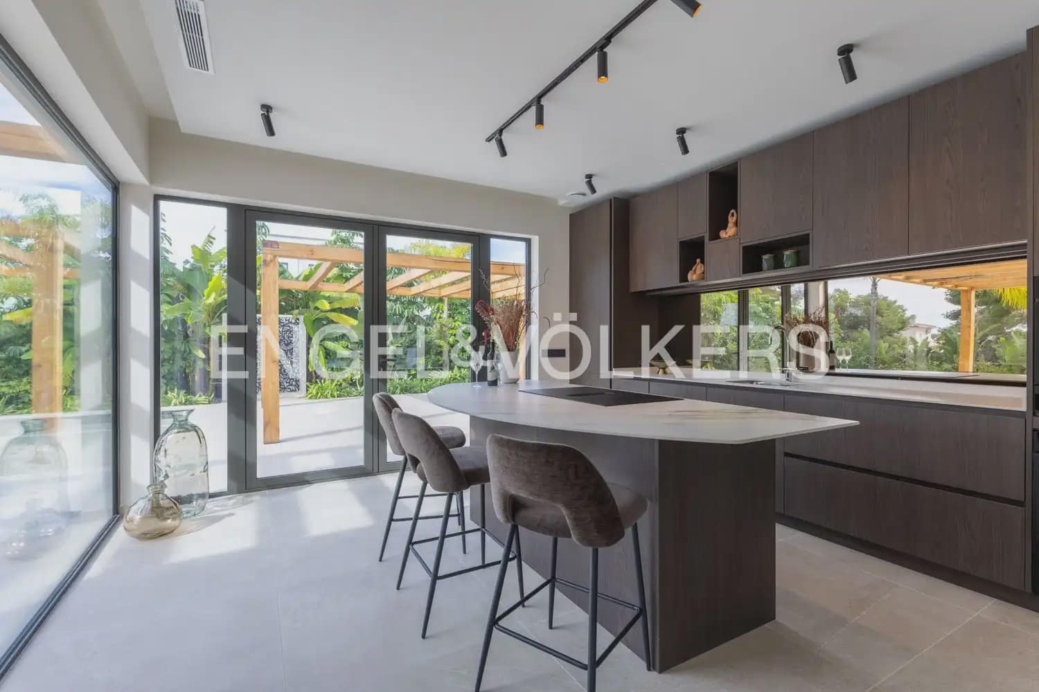 4 sovrum Villa till salu i Javea / Xabia med pool garage - 1 749 000 € (Ref: 10182053)