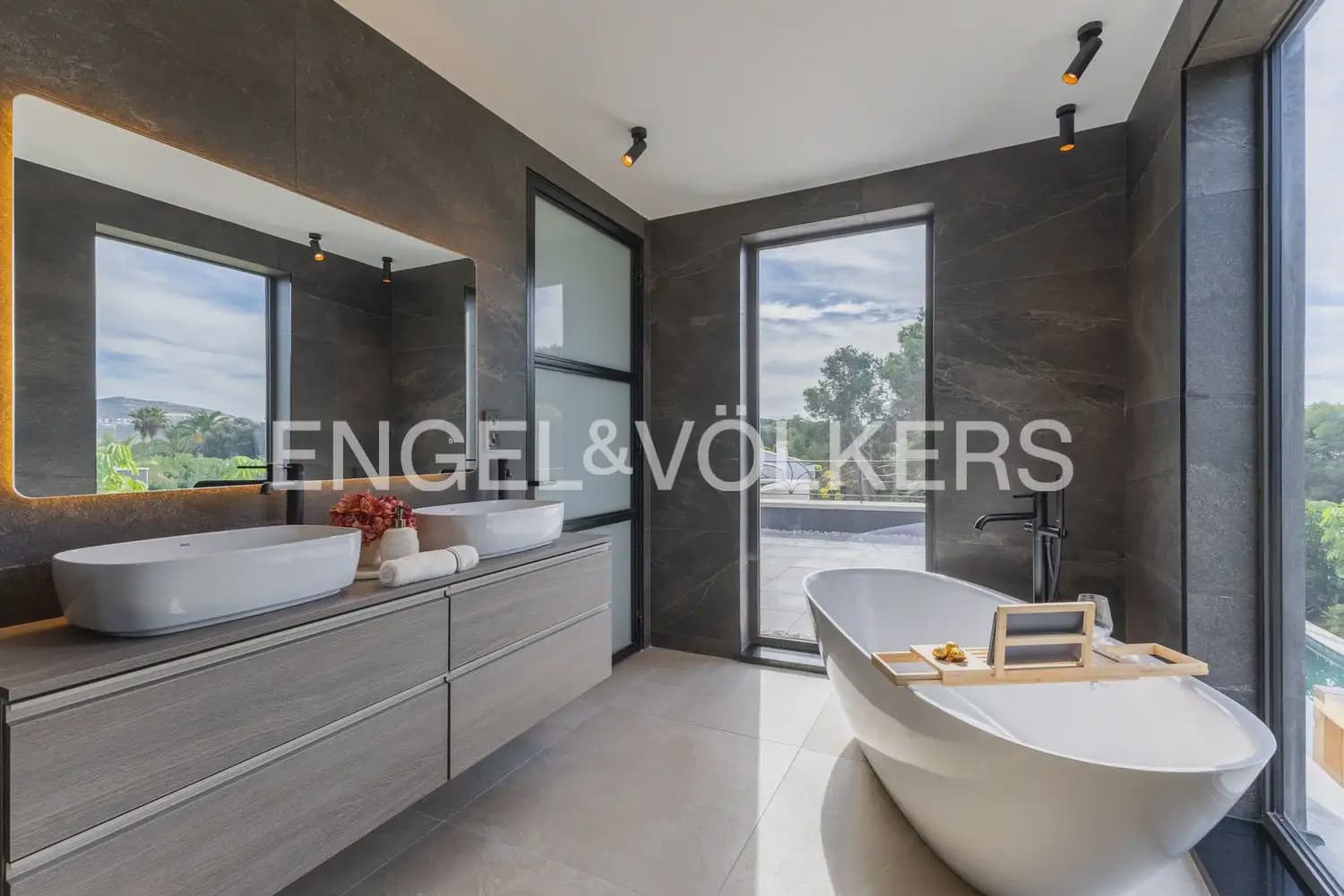 4 sovrum Villa till salu i Javea / Xabia med pool garage - 1 749 000 € (Ref: 10182053)