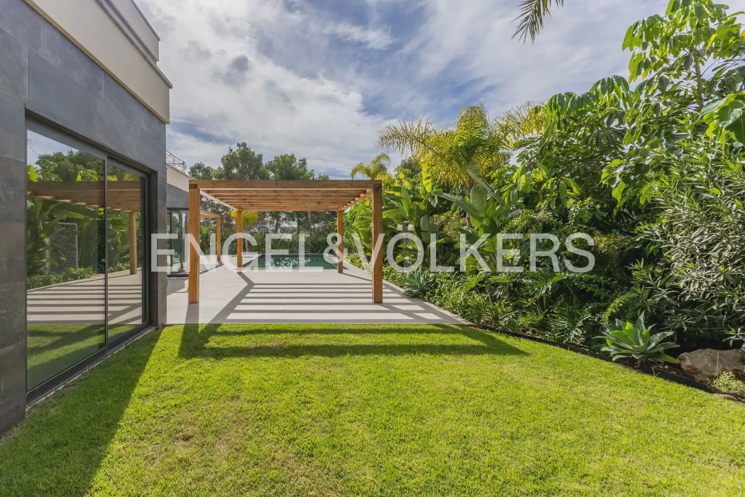 4 sovrum Villa till salu i Javea / Xabia med pool garage - 1 749 000 € (Ref: 10182053)