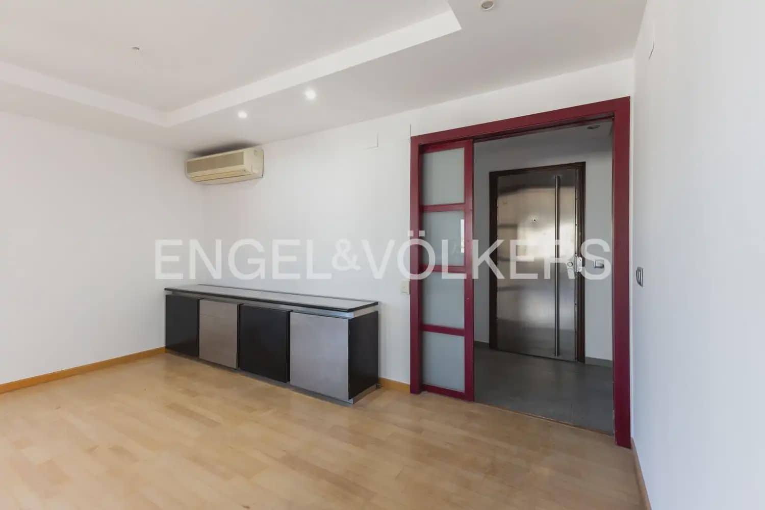 4 soverom Leilighet til leie i Valencia by med garasje - € 2 600 (Ref: 10182175)