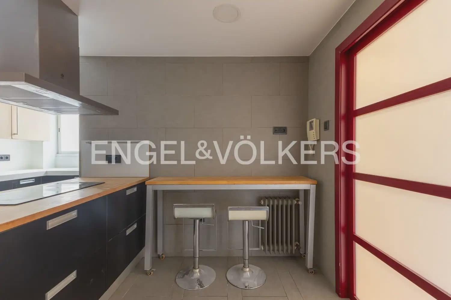 4 soverom Leilighet til leie i Valencia by med garasje - € 2 600 (Ref: 10182175)