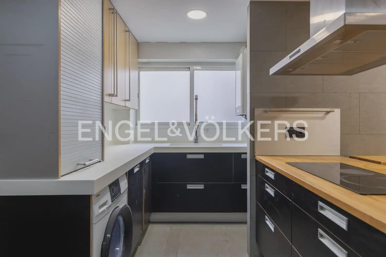 4 soverom Leilighet til leie i Valencia by med garasje - € 2 600 (Ref: 10182175)