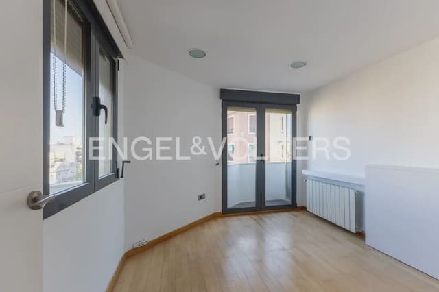 4 soverom Leilighet til leie i El Pla del Remei, Valencia by med garasje - € 2 600 (Ref: 10182175)