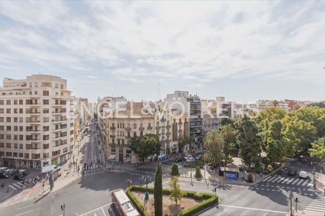 4 soverom Leilighet til leie i El Pla del Remei, Valencia by med garasje - € 2 600 (Ref: 10182175)