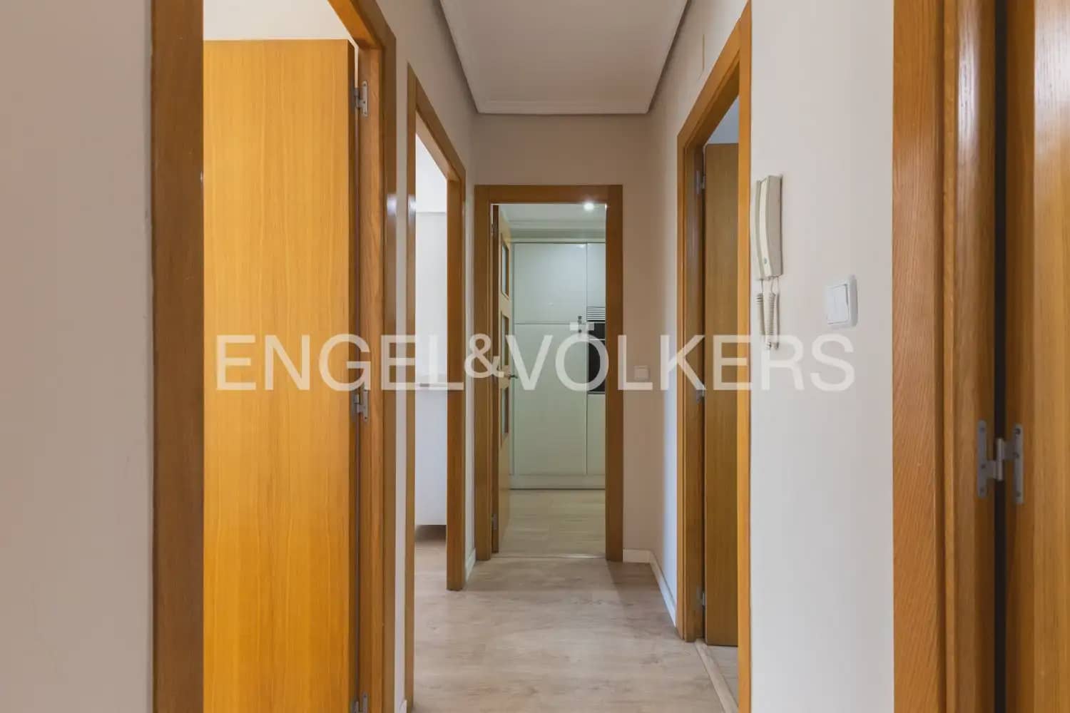 4 slaapkamer Flat te koop in Valencia stad - € 305.000 (Ref: 10182177)