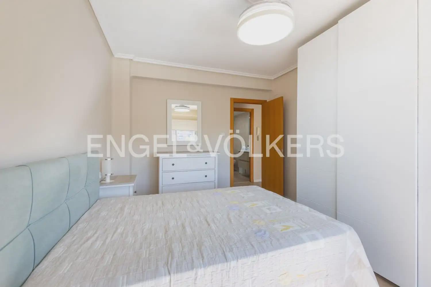 4 slaapkamer Flat te koop in Valencia stad - € 305.000 (Ref: 10182177)