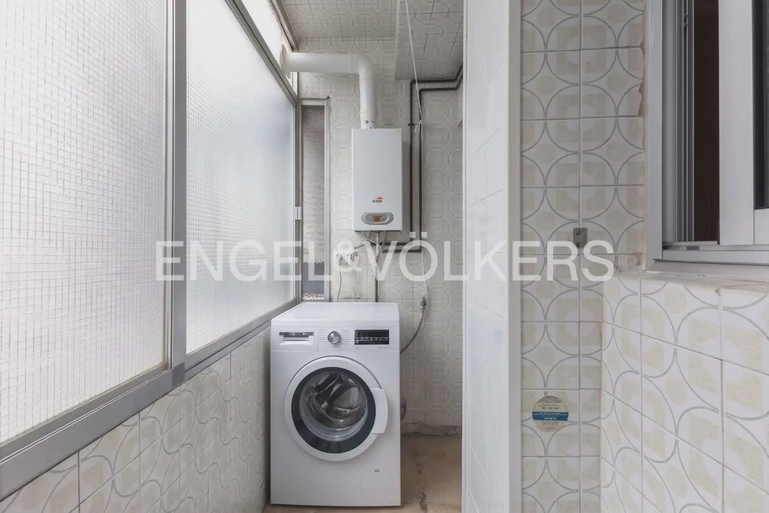4 slaapkamer Flat te koop in Valencia stad - € 305.000 (Ref: 10182177)