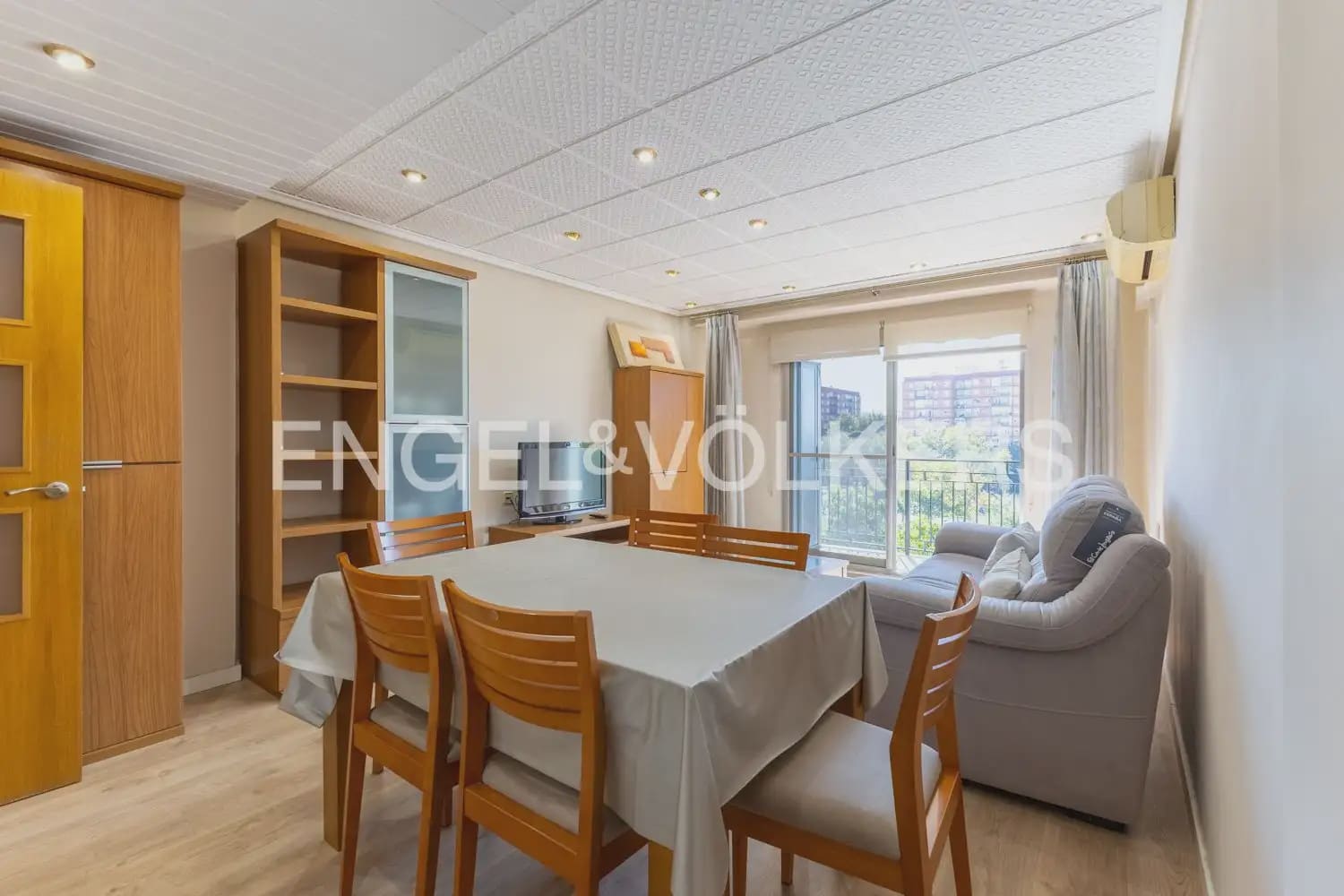 4 slaapkamer Flat te koop in Valencia stad - € 305.000 (Ref: 10182177)