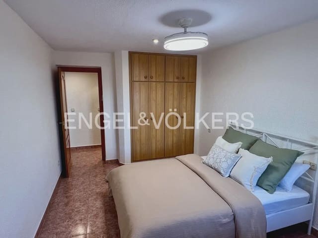 2 soverom Leilighet til leie i Moncada med garasje - € 1 350 (Ref: 10182178)