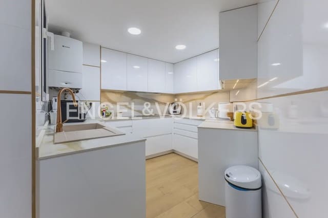 3 bedroom Flat for sale in La Raiosa, Valencia city with garage - € 575,000 (Ref: 10182276)