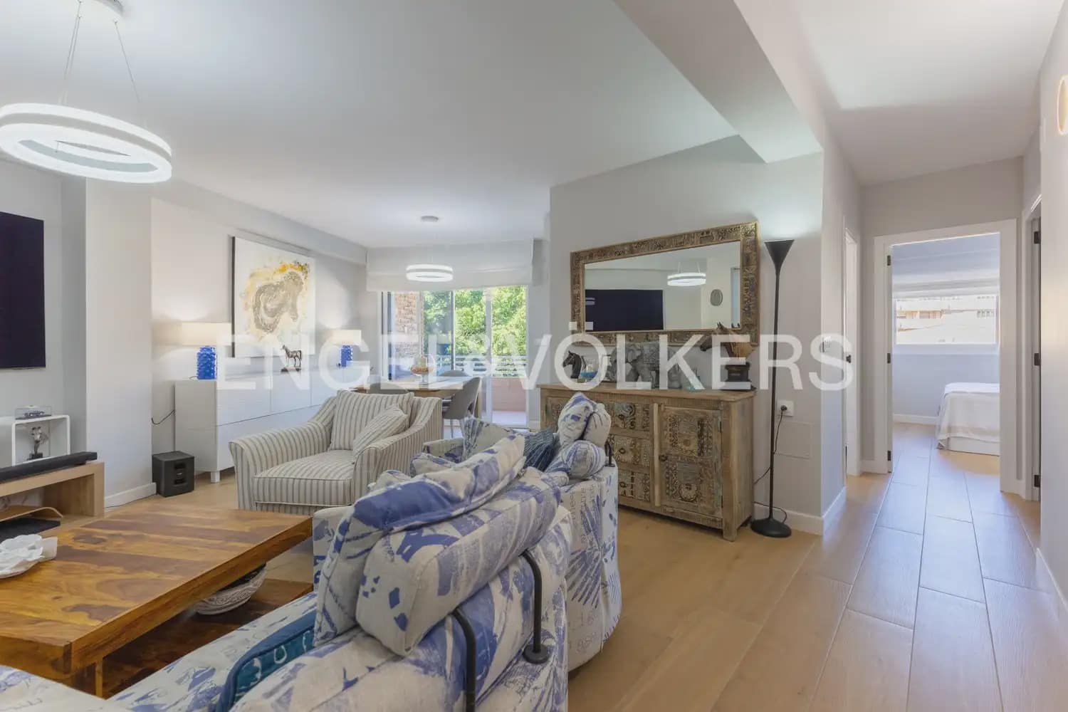 3 bedroom Flat for sale in Valencia city with garage - € 575,000 (Ref: 10182276)