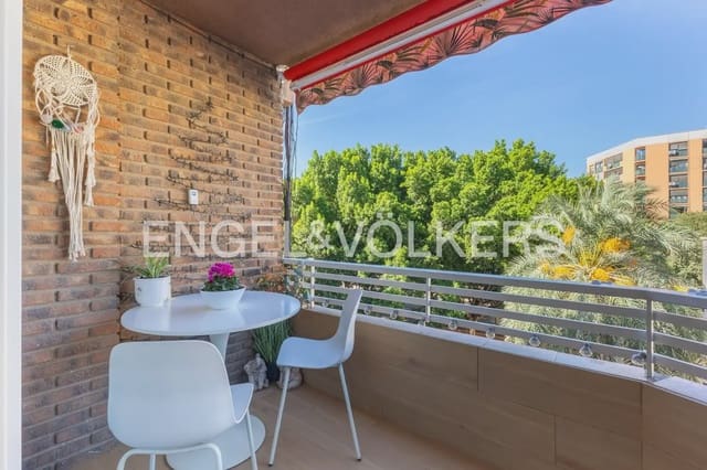 3 bedroom Flat for sale in La Raiosa, Valencia city with garage - € 575,000 (Ref: 10182276)