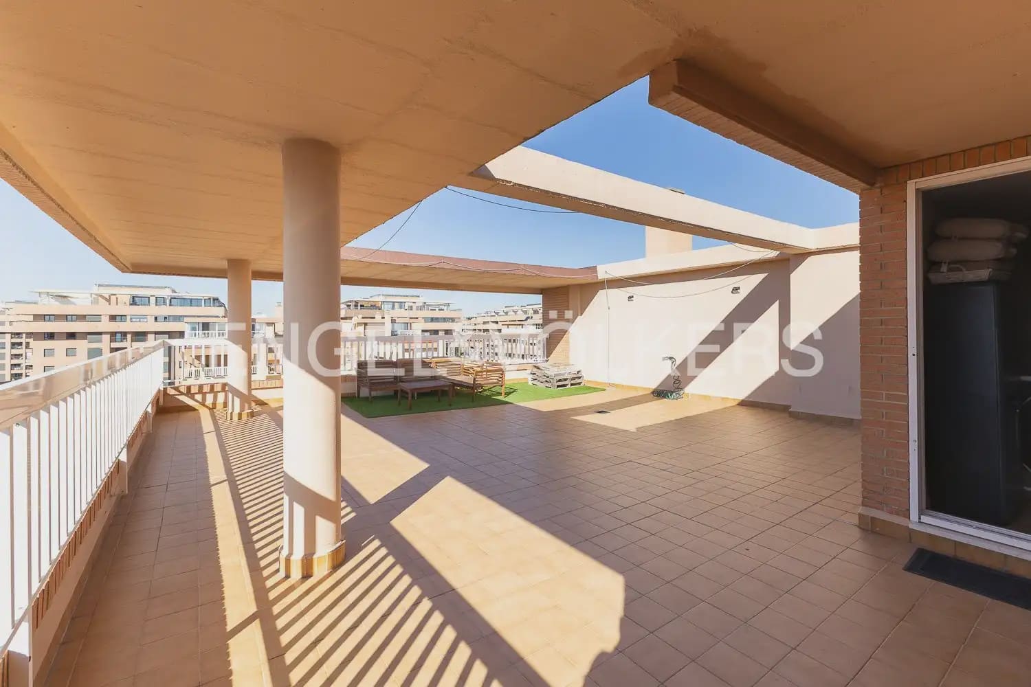 4 soverom Penthouse til leie i Alboraya / Alboraia med garasje - € 2 600 (Ref: 10183399)