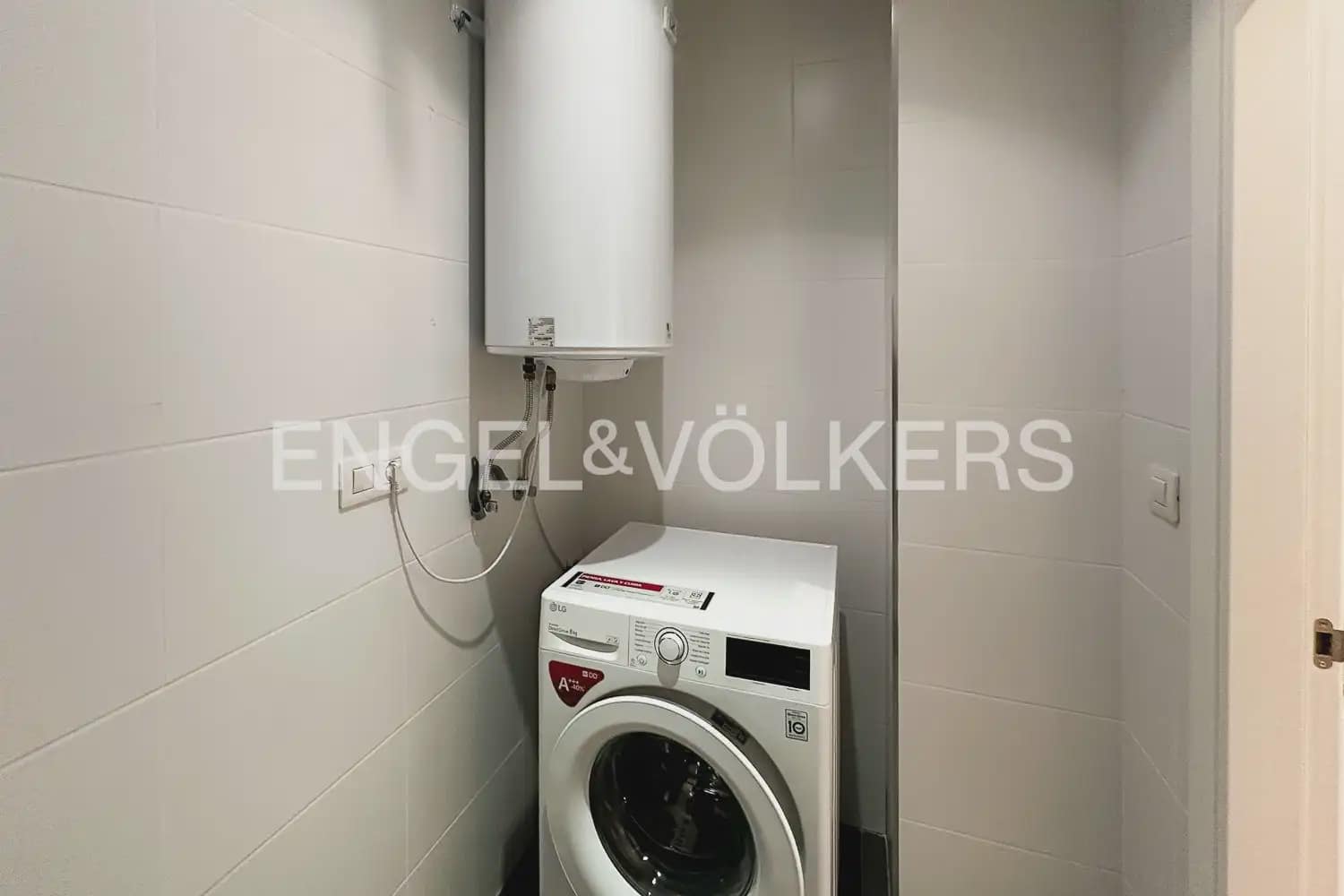 1 slaapkamer Flat te huur in Valencia stad met zwembad - € 1.550 (Ref: 10183599)