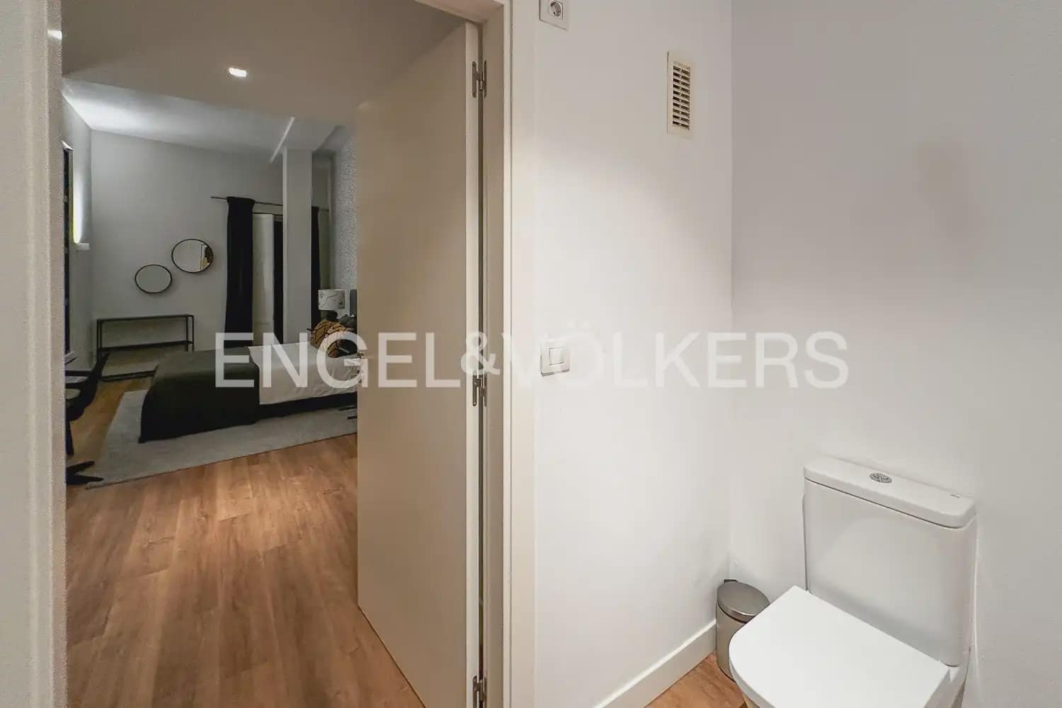 1 slaapkamer Flat te huur in Valencia stad met zwembad - € 1.550 (Ref: 10183599)