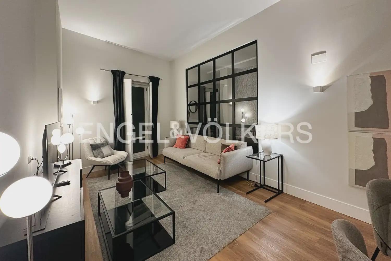 1 slaapkamer Flat te huur in Valencia stad met zwembad - € 1.550 (Ref: 10183599)
