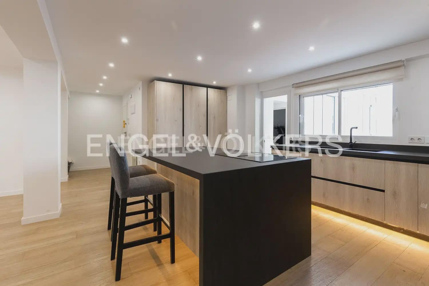 4 slaapkamer Flat te koop in Valencia stad - € 640.000 (Ref: 10183600)