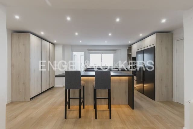 4 slaapkamer Flat te koop in Mestalla, Valencia stad - € 640.000 (Ref: 10183600)