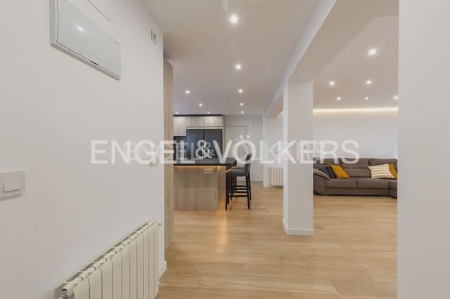 4 slaapkamer Flat te koop in Mestalla, Valencia stad - € 640.000 (Ref: 10183600)